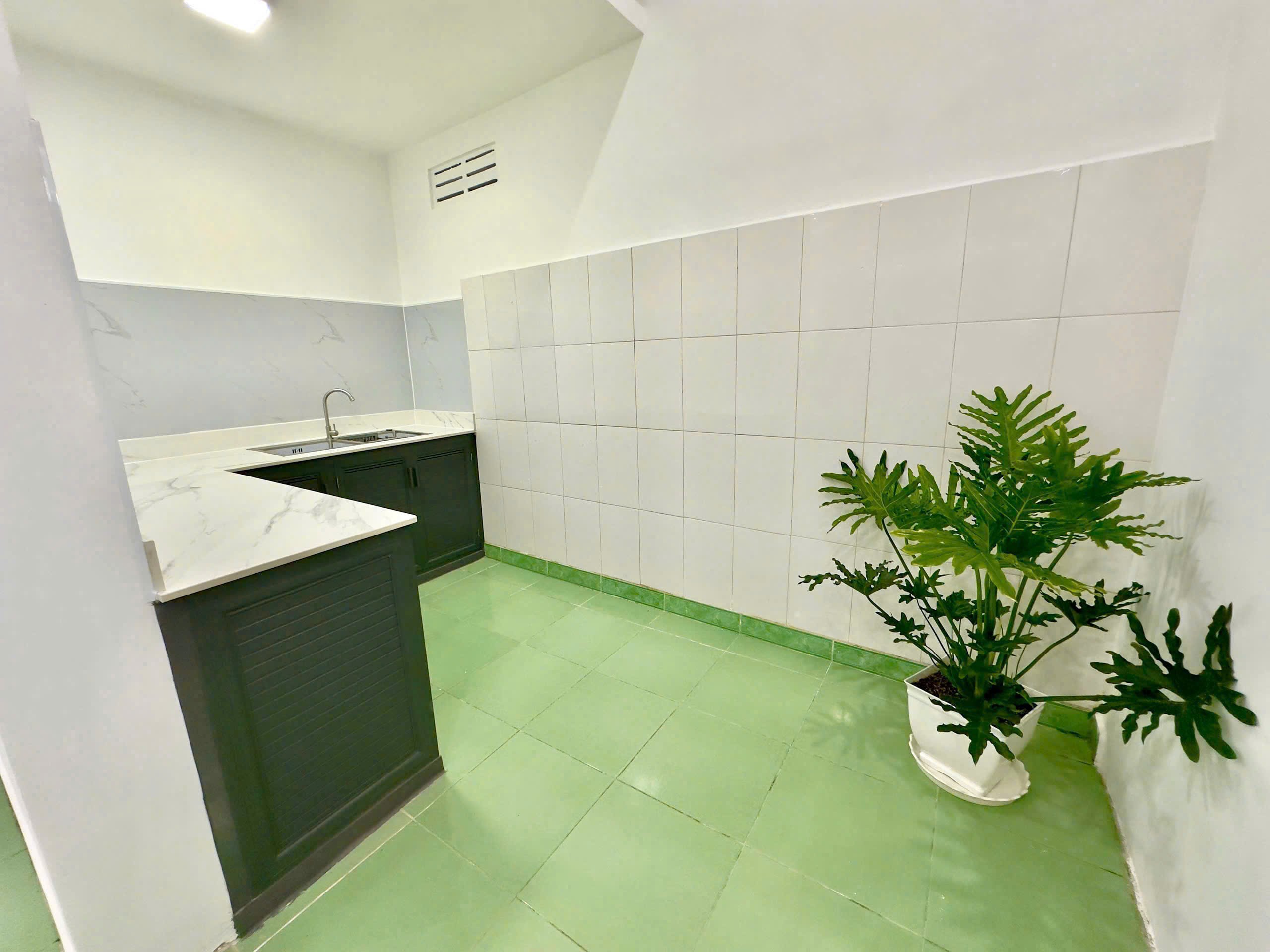 Nhà đẹp hẻm ô tô Nguyễn Chích – gần biển, ngang 7m, chỉ 4,3 tỷ! 5