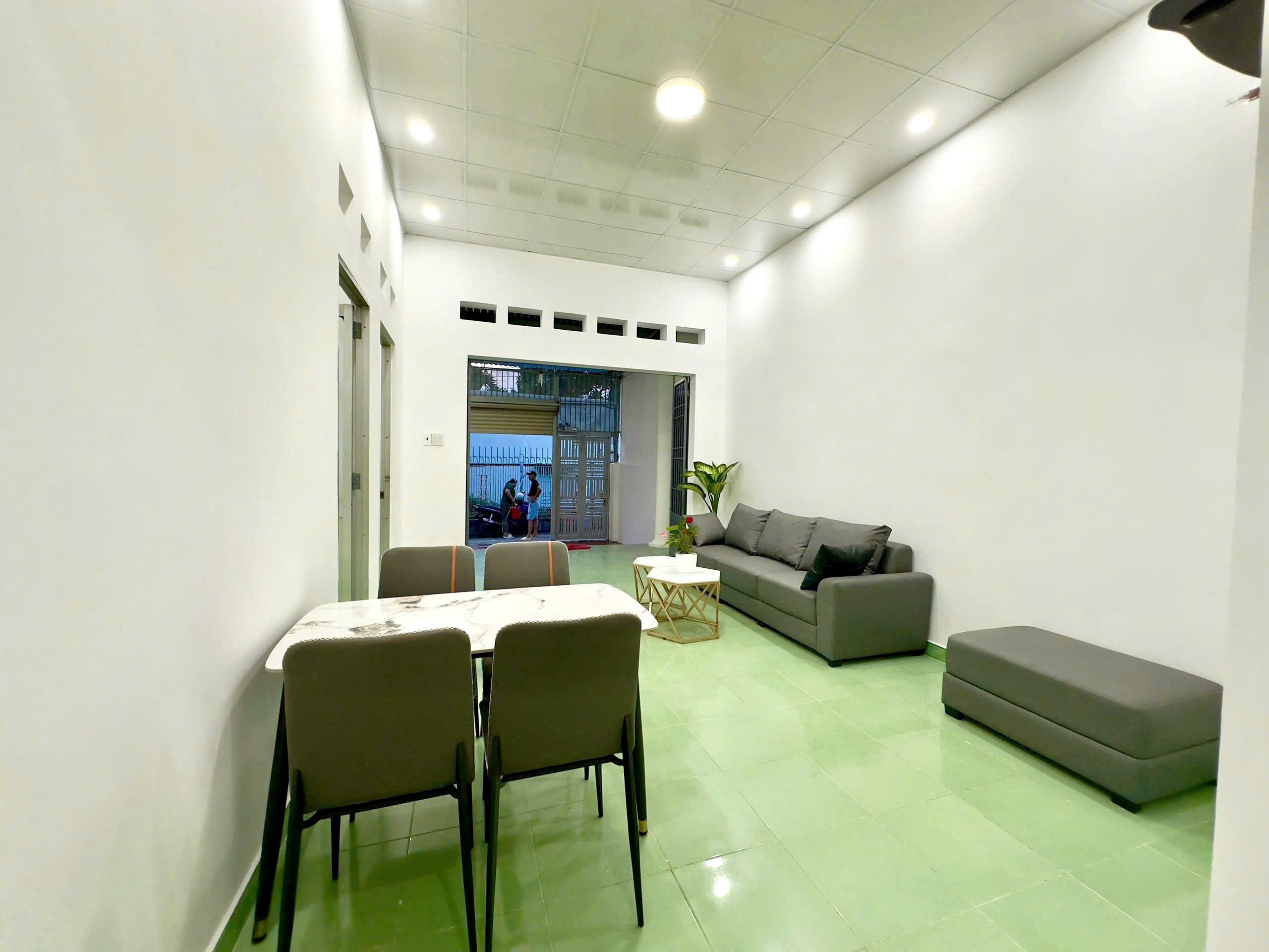 Nhà đẹp hẻm ô tô Nguyễn Chích – gần biển, ngang 7m, chỉ 4,3 tỷ! 3