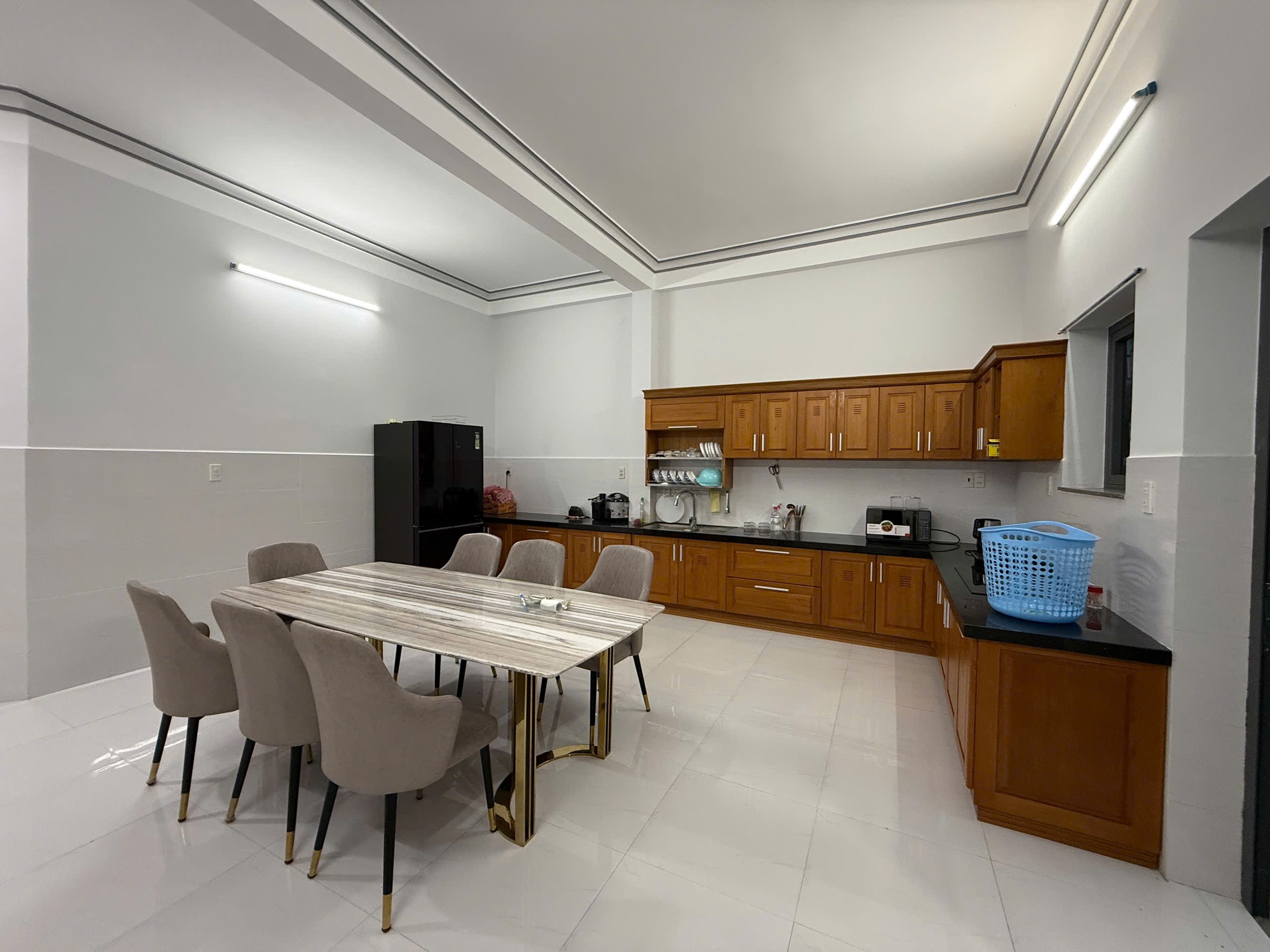 Nhà 3 Tầng Đẹp Gần Biển Trần Quang Diệu – Full Nội Thất Cao Cấp, Chỉ 60tr/m²! 3