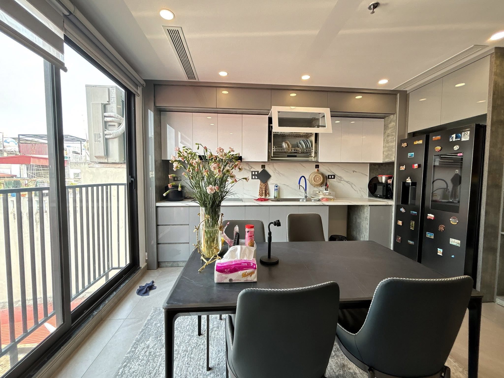 BÁN NHÀ HOÀNG QUỐC VIỆT CẦU GIẤY PHÂN LÔ VỈA HÈ Ô TÔ TRÁNH VĂN PHÒNG 60M 7 TẦNG THANG MÁY 28 TỶ 4