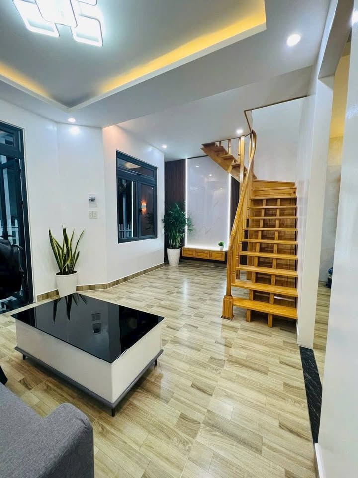 Chỉ 4.35 Tỷ - Bán Gấp Nhà Sổ Riêng XD Đường Thiện Ý, Đà Lạt 1 Trệt, 1 Lầu