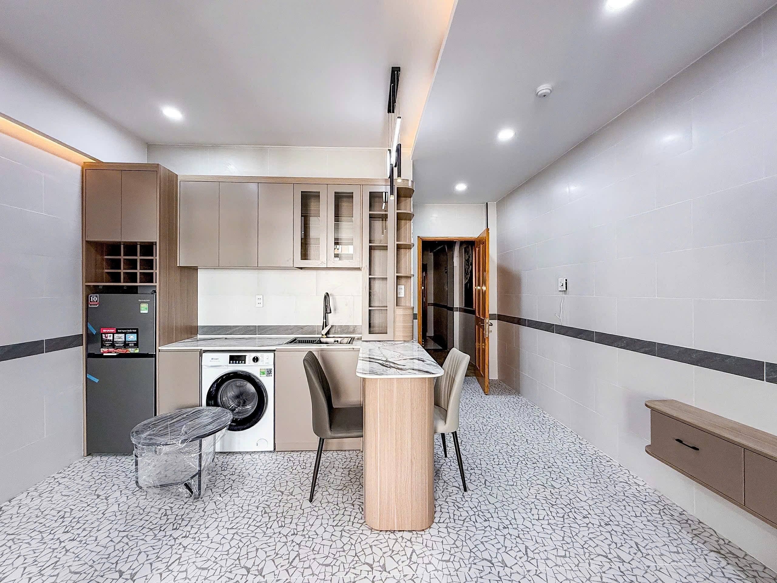 SIÊU PHẨM CHDV ĐIỆN BIÊN PHỦ - 120M² (4.6 × 26) - 6 TẦNG 12 PHÒNG - DOANH THU 1.6 TỶ/NĂM 6