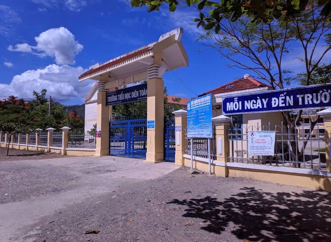 Bán đất tái định cư Diên Toàn sát bên Huỳnh Thúc Kháng - sát bên trường tiểu học Diên Toàn 6