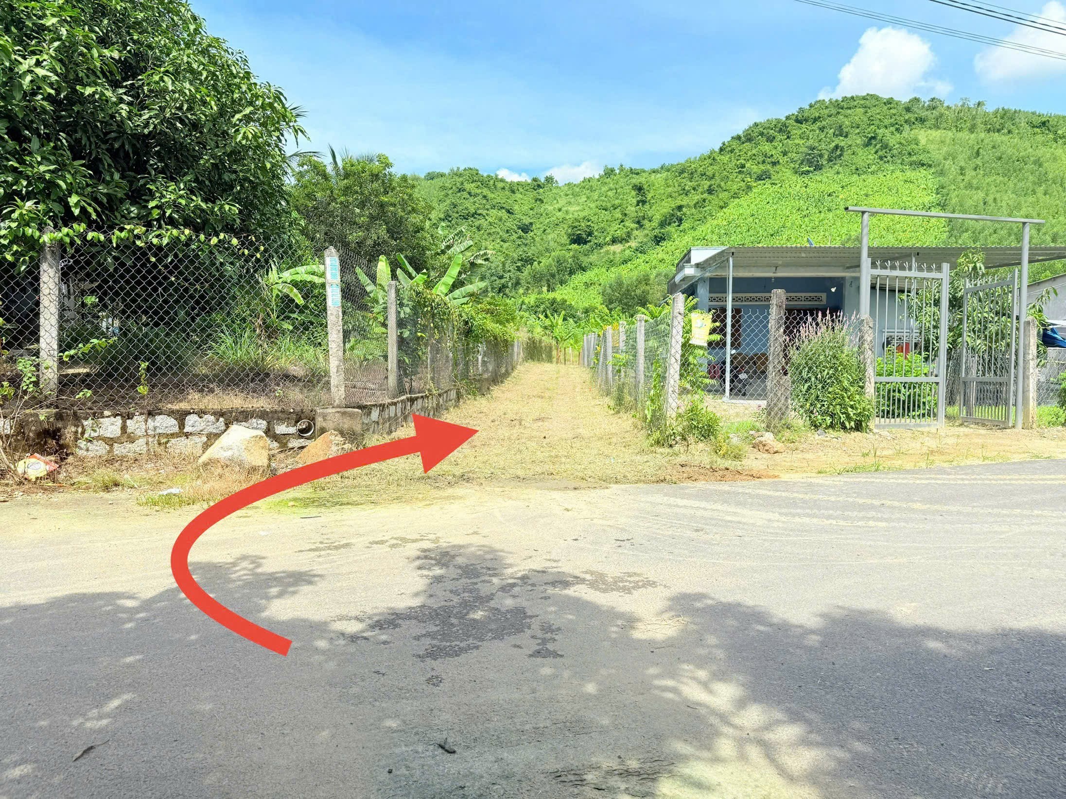 Bán đất Diên Tân giá rẻ ngay trung tâm xã - sau lưng chợ đi vào 4