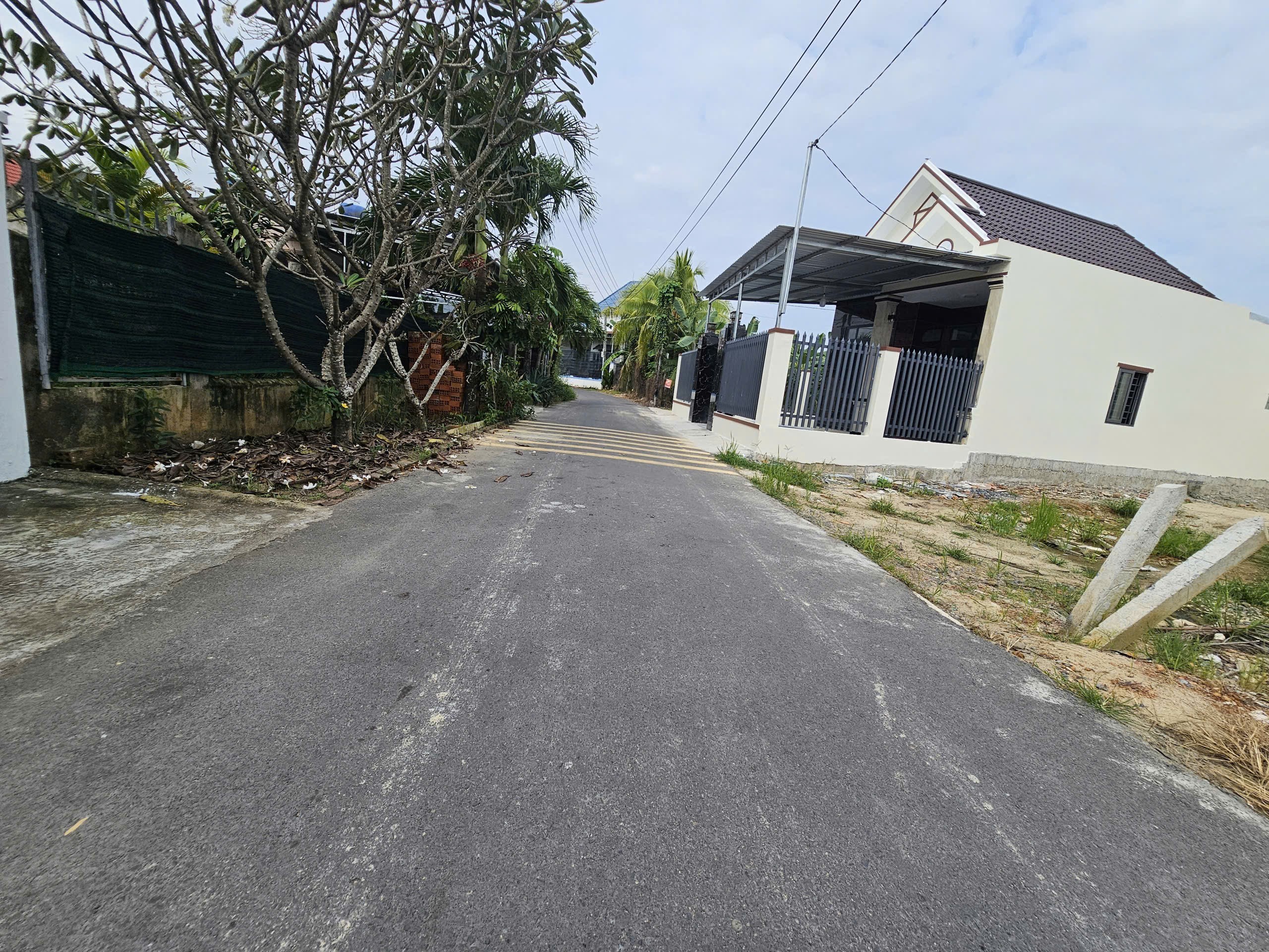 Bán đất Diên Hoà thôn Quang Thạnh mặt tiền đường nhựa nội thôn 3