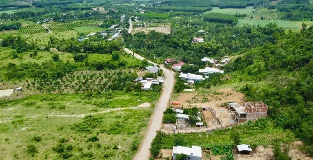 Bán đất Khánh Phú mặt tiền đường nhựa Yangbay - thế đất lưng tựa núi cực vượng phong thủy 6