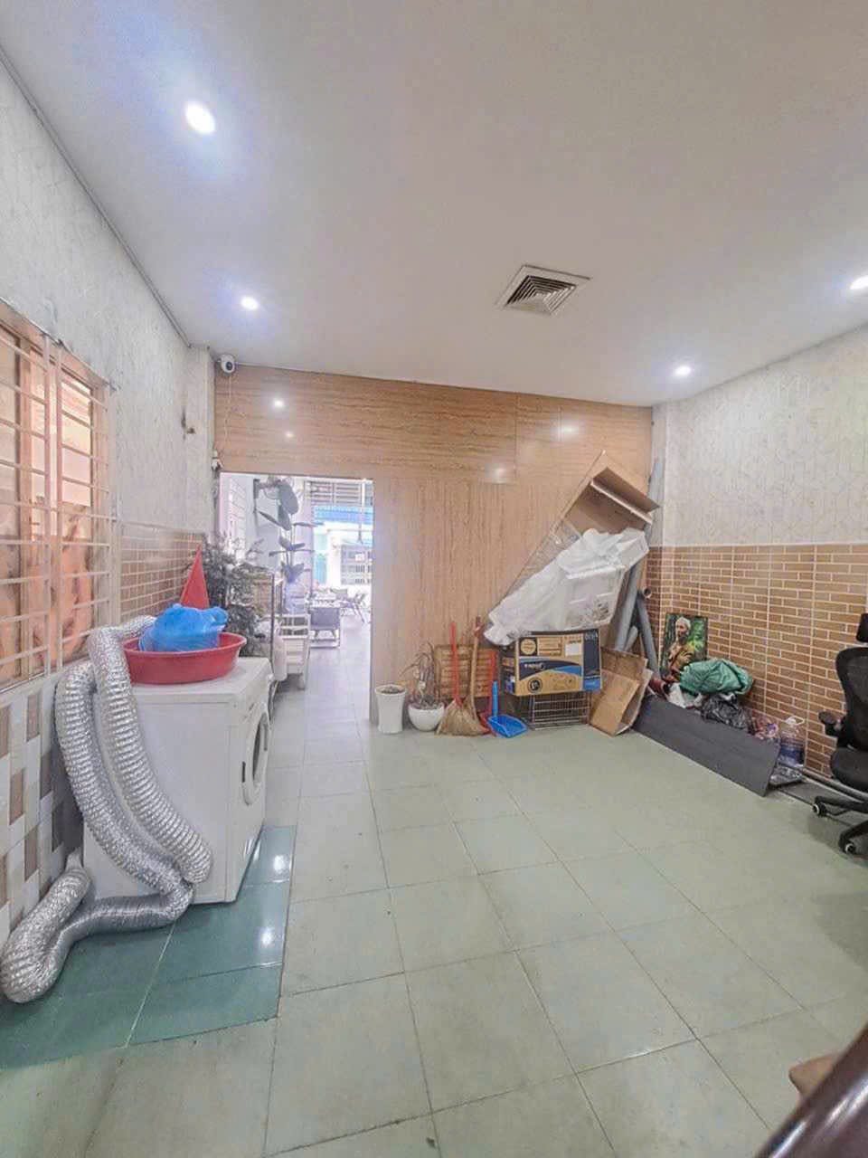 ĐỊNH GIÁ 21 TỶ - CHÀO CHỈ 18 TỶ - GÓC 2MT HẺM XE TẢI XVNT - 103m2 (4.5×25) A4 9