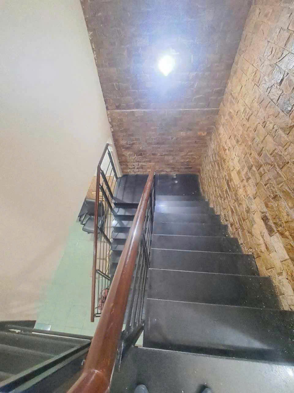 ĐỊNH GIÁ 21 TỶ - CHÀO CHỈ 18 TỶ - GÓC 2MT HẺM XE TẢI XVNT - 103m2 (4.5×25) A4 10