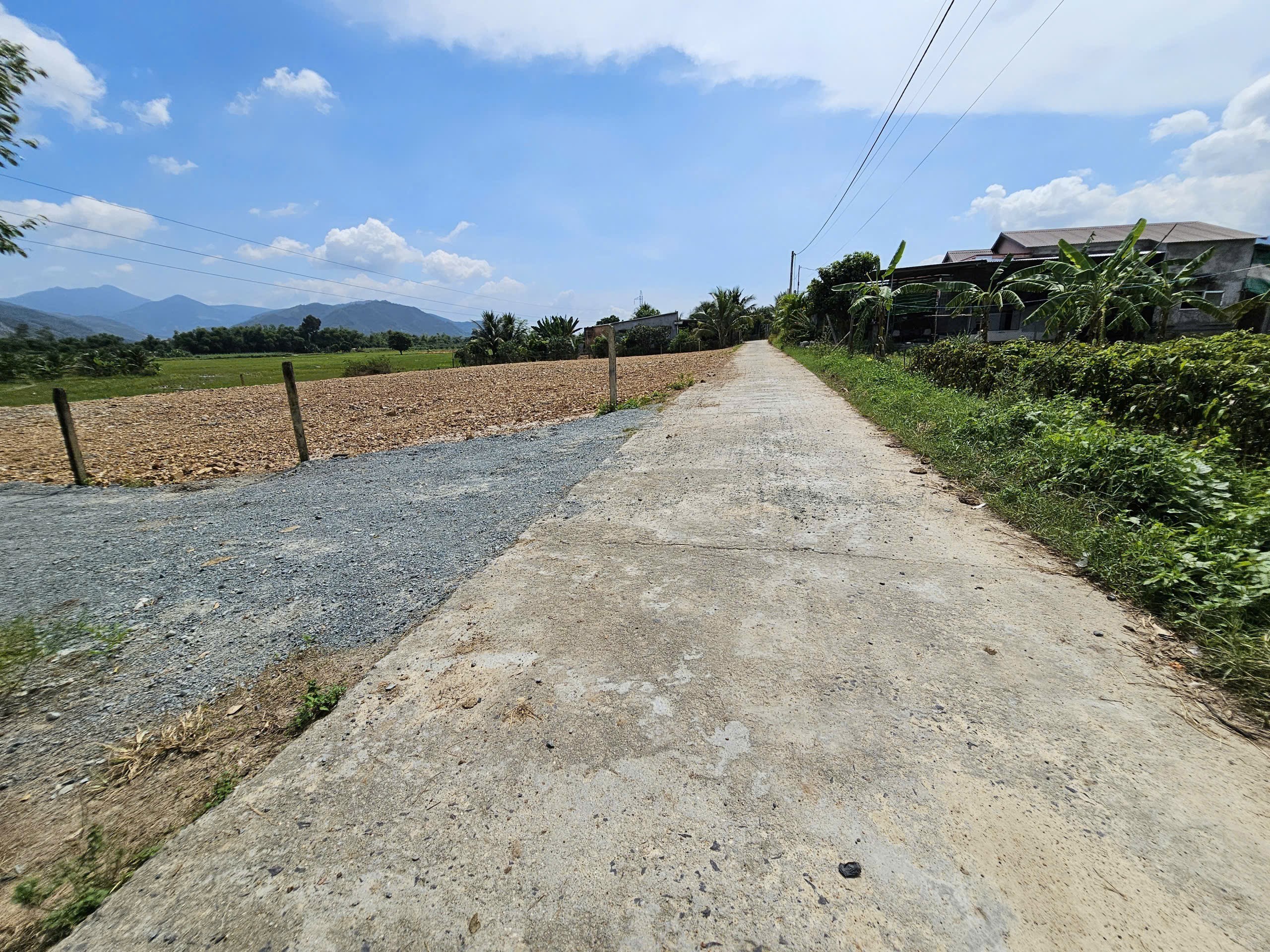 Bán đất Suối Tiên giá rẻ full thổ cư gần Hương Lộ 39 - gần nhà văn hoá thôn 2