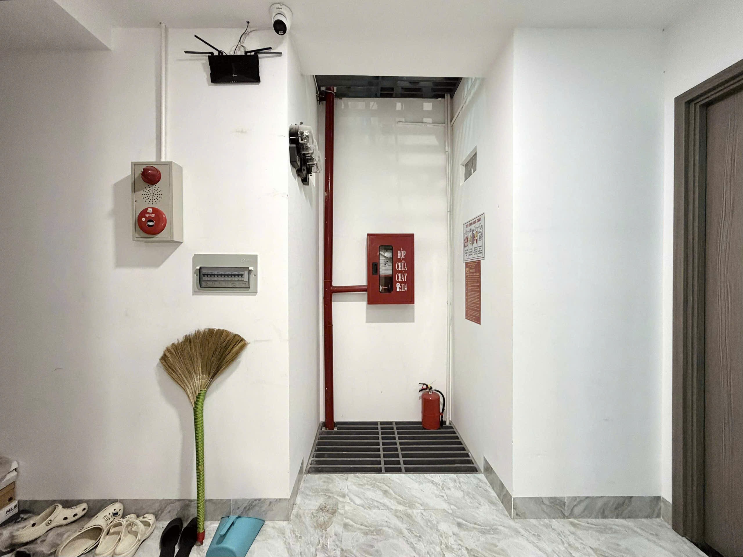 TOÀ CHDV 6 TẦNG MT NGUYỄN DUY GIÁP Q1- 15 PHÒNG FULL NỘI THẤT - 21 TỶ 6