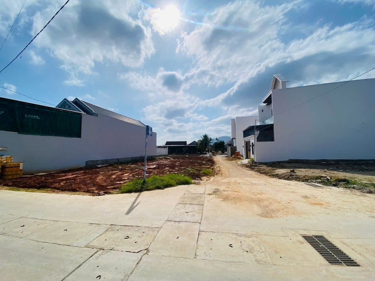 Bán đất Diên Điền thôn Trung 1 full thổ cư đường Sáu Sào - đường thông