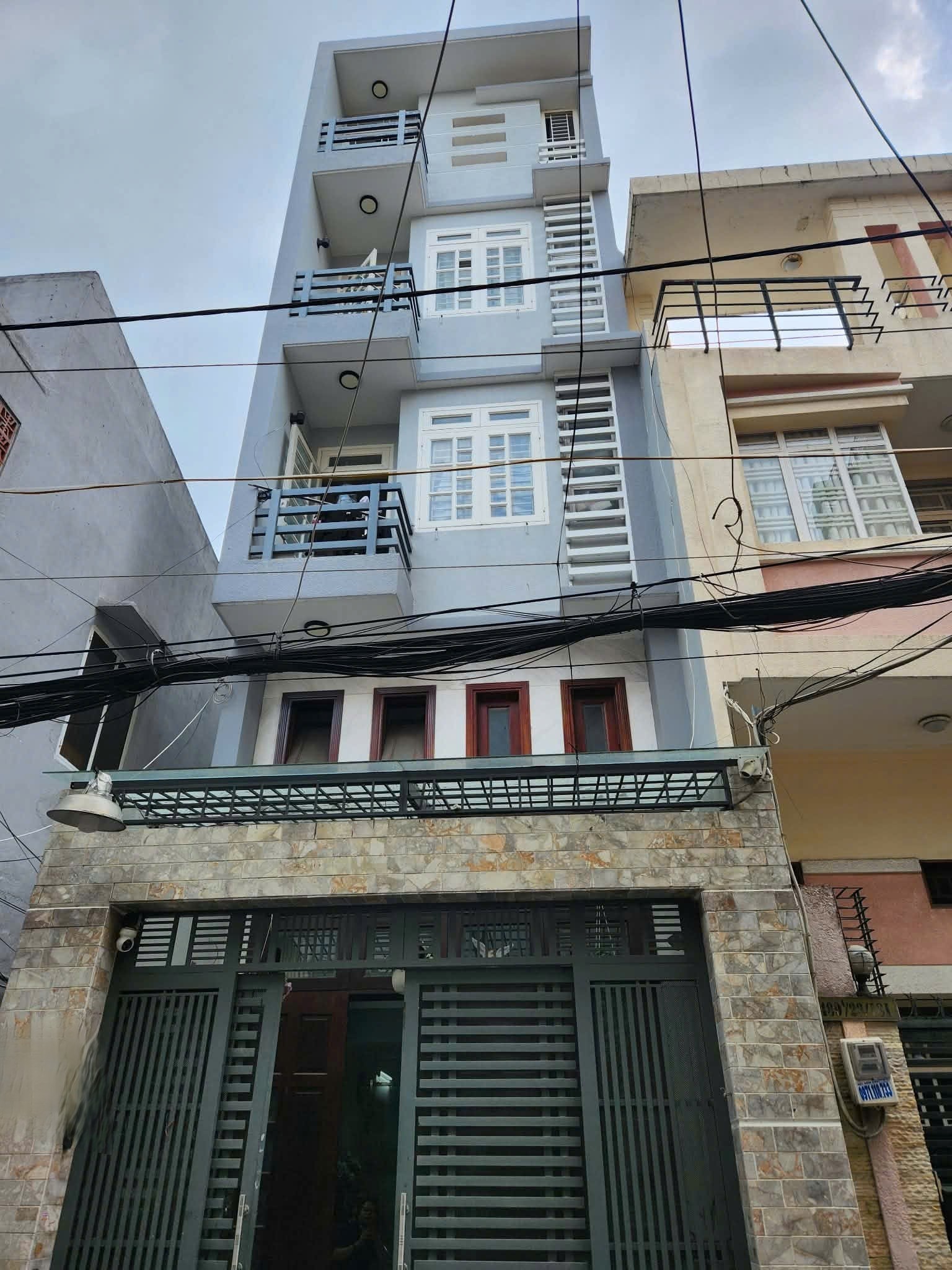 GIẢM MẠNH 2 TỶ - HẺM XE TẢI QUAY ĐẦU - 9 CHDV 85m2 11WC - 5 TẦNG BTCT - 15.5 TỶ 2