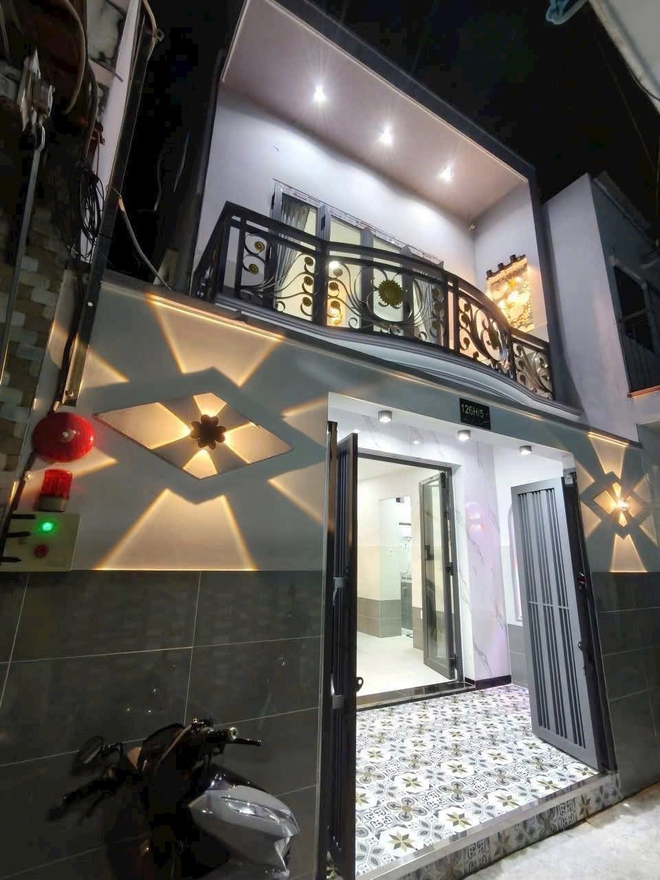 Cần bán Nhà mặt tiền đường Hoài Thanh, Phường 14, Diện tích 30m², Giá 1180 Triệu