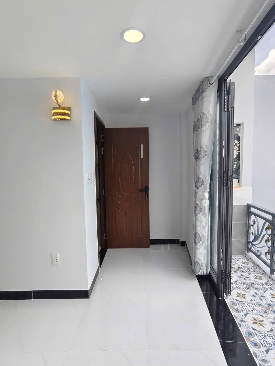 Cần bán Nhà mặt tiền đường Hoài Thanh, Phường 14, Diện tích 30m², Giá 1180 Triệu 6