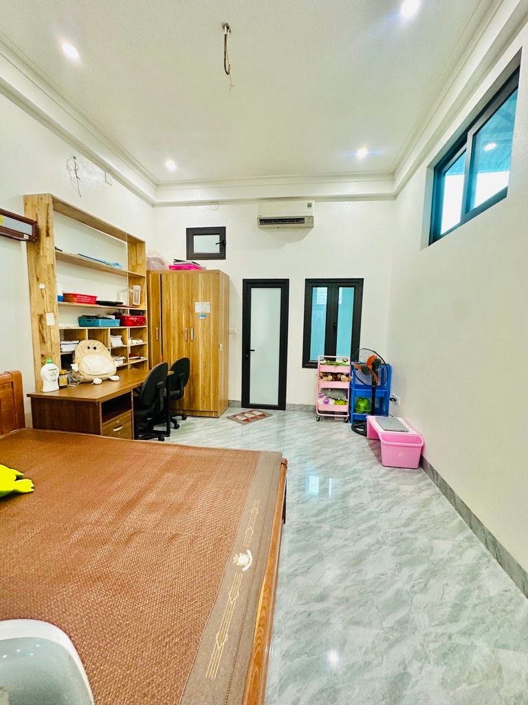 Cần bán Nhà mặt tiền đường Giáp Bát, Phường Giáp Bát, Diện tích 69m², Giá 19 Tỷ 4