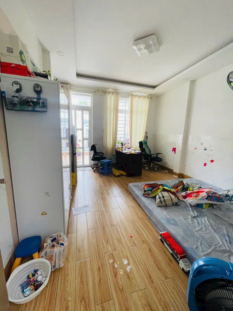 Nhà 1 trệt 2 lầu - Quốc Lộ 13 - gần Vạn Phúc 75M2 - NHỈNH 6 TỶ 2