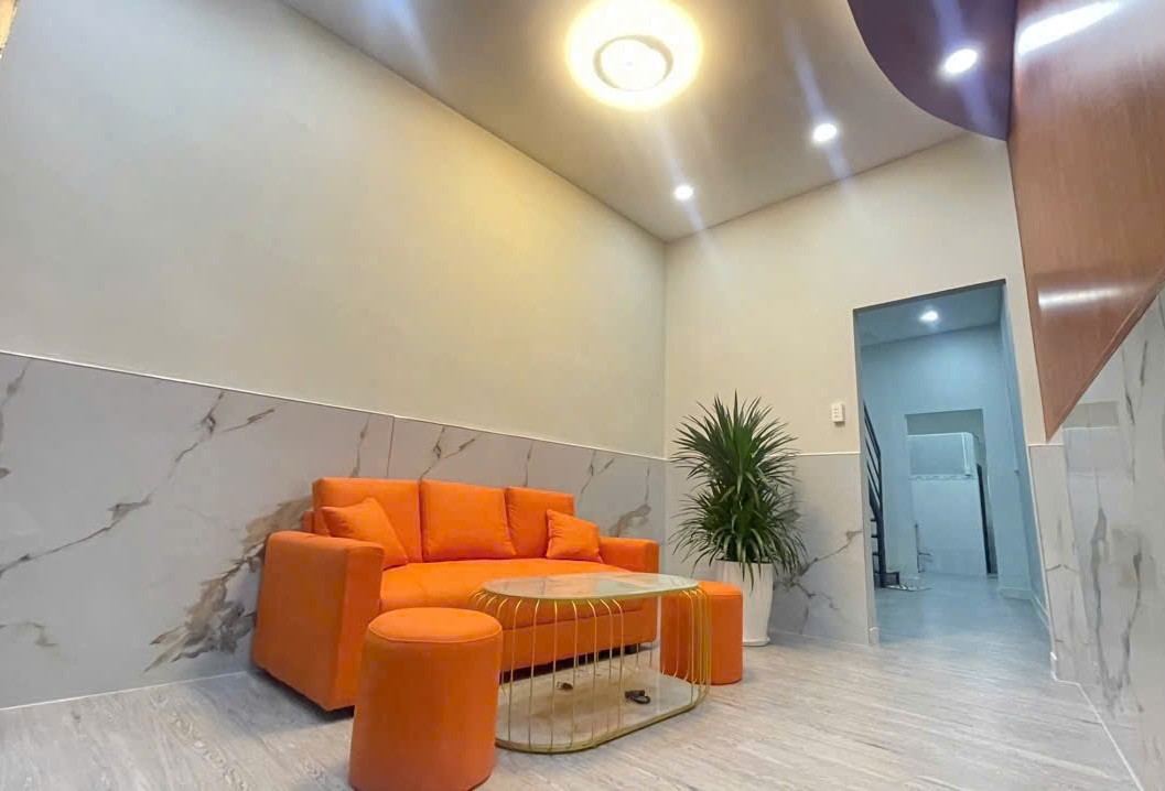 BÁN NHÀ 1 TRỆT 1 LẦU MỚI ĐẸP Ở NGAY - ĐẠI HỌC CẢNH SÁT - CHỈ 3 TỶ NHỈNH 2