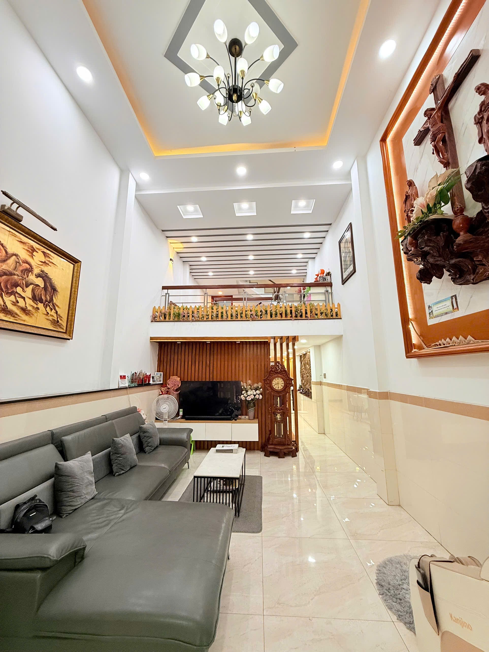 Cần bán Nhà mặt tiền đường Phan Huy Ích, Phường 15, Diện tích 73m², Giá 7.5 Tỷ