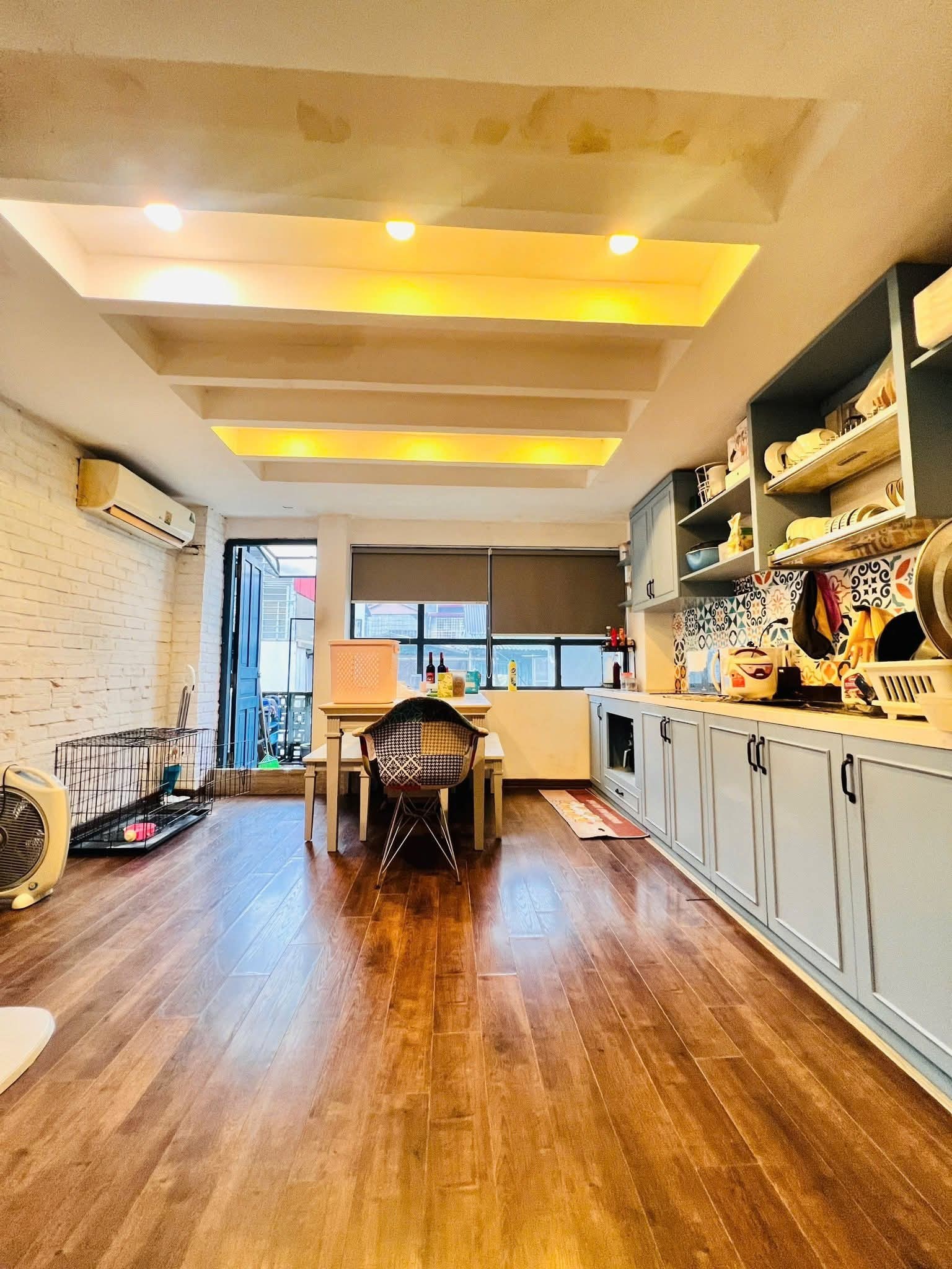 Phạm Tuấn Tài, lô góc vỉa hè kinh doanh, ô tô dừng đỗ, 70m, 32 Tỷ 5