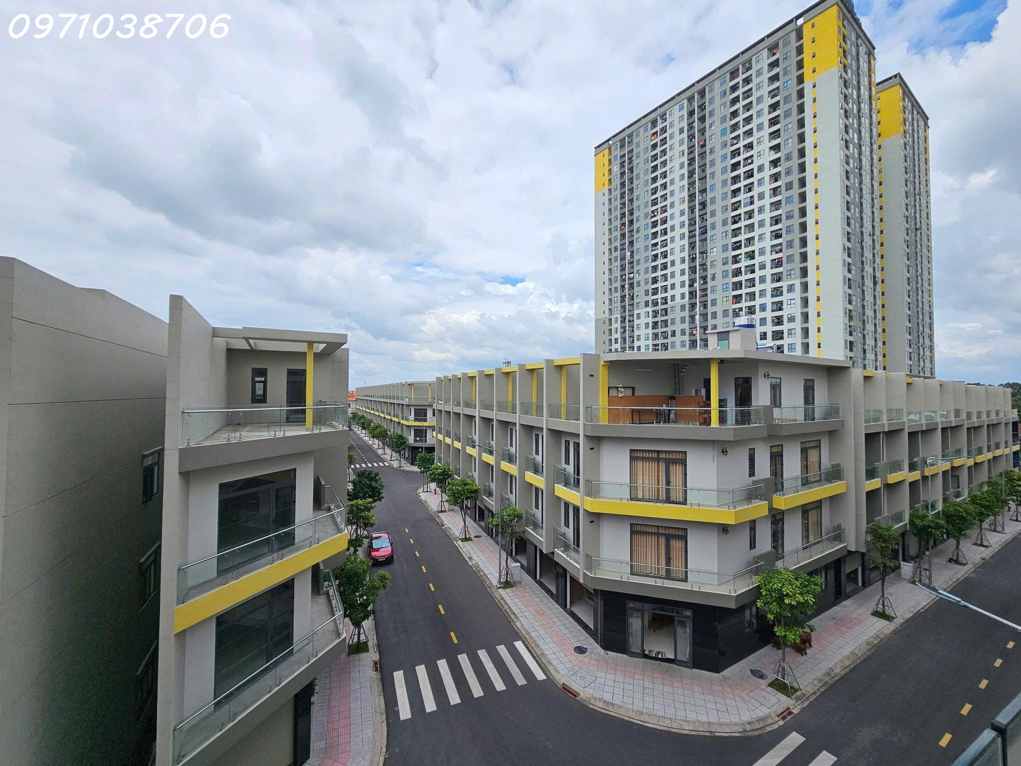 nhà phố Bcons Uni Valley• Giá: 7,1 –8 tỷ/căn• Đất 60–120m², xây 1 trệt 3 lầu, sàn sử dụng 24