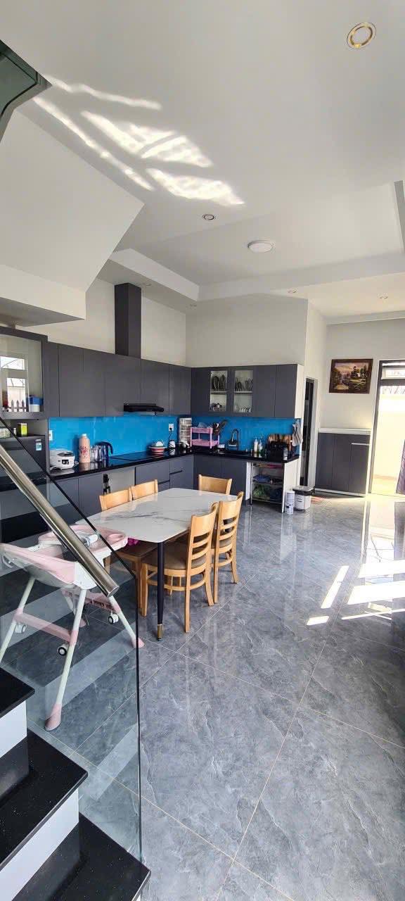 Cần Bán Gấp Nhà Đẹp Đường Nguyễn Hữu Cầu, Đà Lạt 126m2 Giá 4.5 Tỷ 2