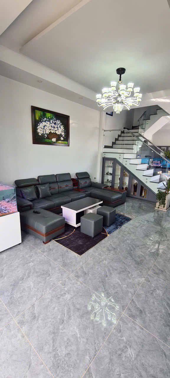 Cần Bán Gấp Nhà Đẹp Đường Nguyễn Hữu Cầu, Đà Lạt 126m2 Giá 4.5 Tỷ