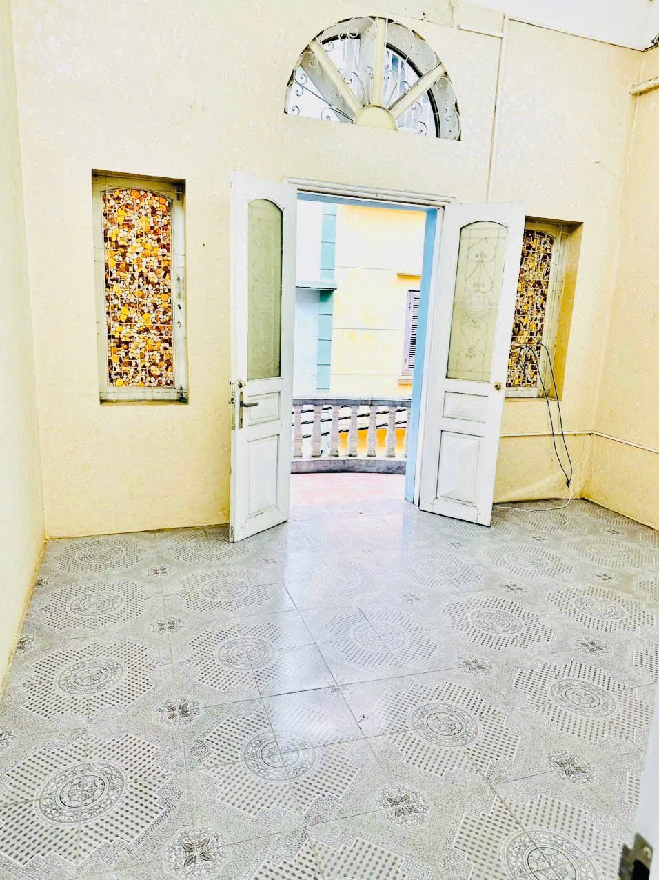 Cho thuê nhà riêng ngõ 141 Nguyễn Khang, Cầu Giấy 80m x 3T giá 14tr, Ô TÔ ĐỖ CỬA 2