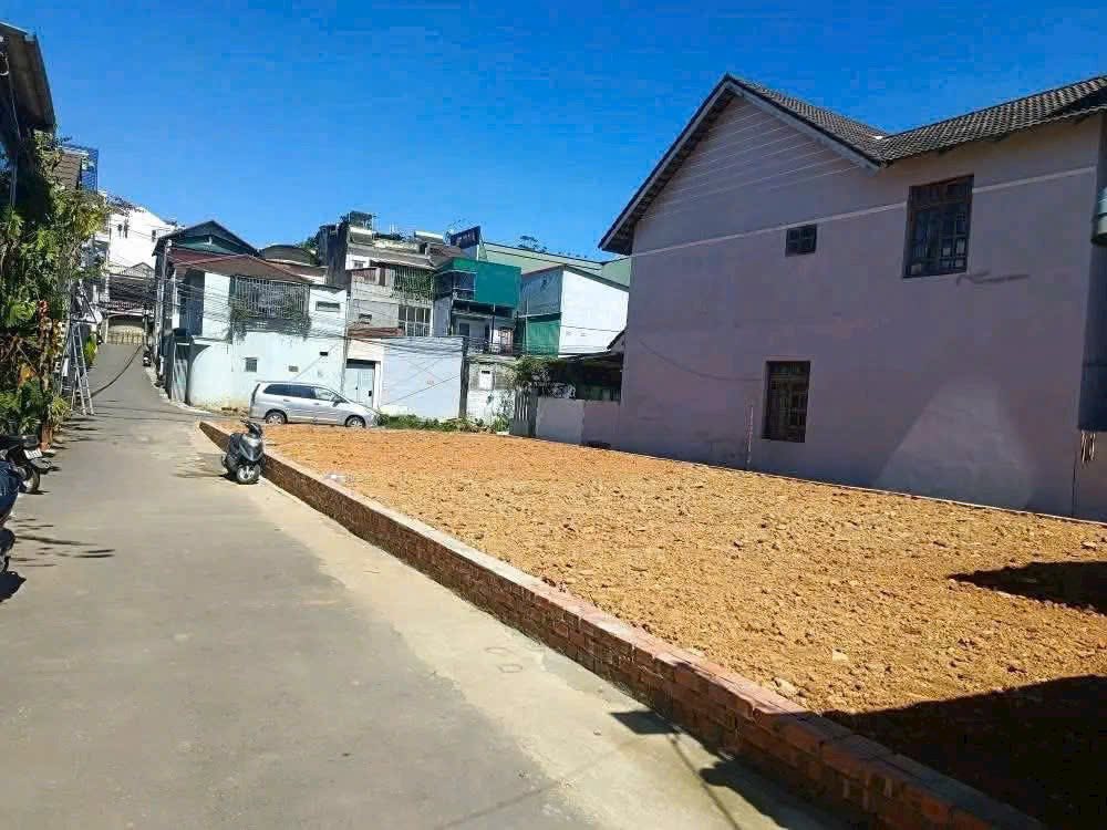 Giảm Giá Bán Gấp Đất Biệt Thự 2 Mặt Tiền - Đường Phan Chu Trinh, Đà Lạt 281m2 Giá 19 Tỷ Còn 12 Tỷ 2