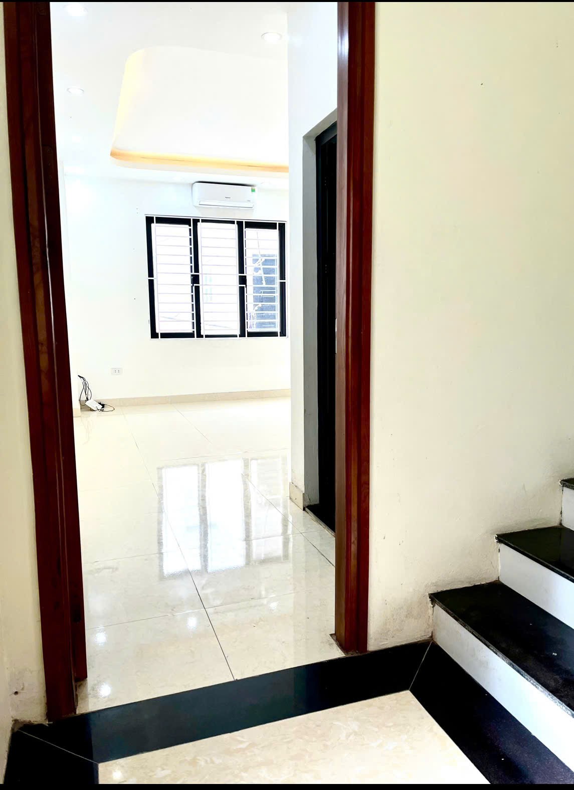 Cho thuê nhà riêng ngõ 167 Dương Quảng Hàm, Cầu Giấy 45m x 5T giá 14tr, Ô TÔ - KD 2