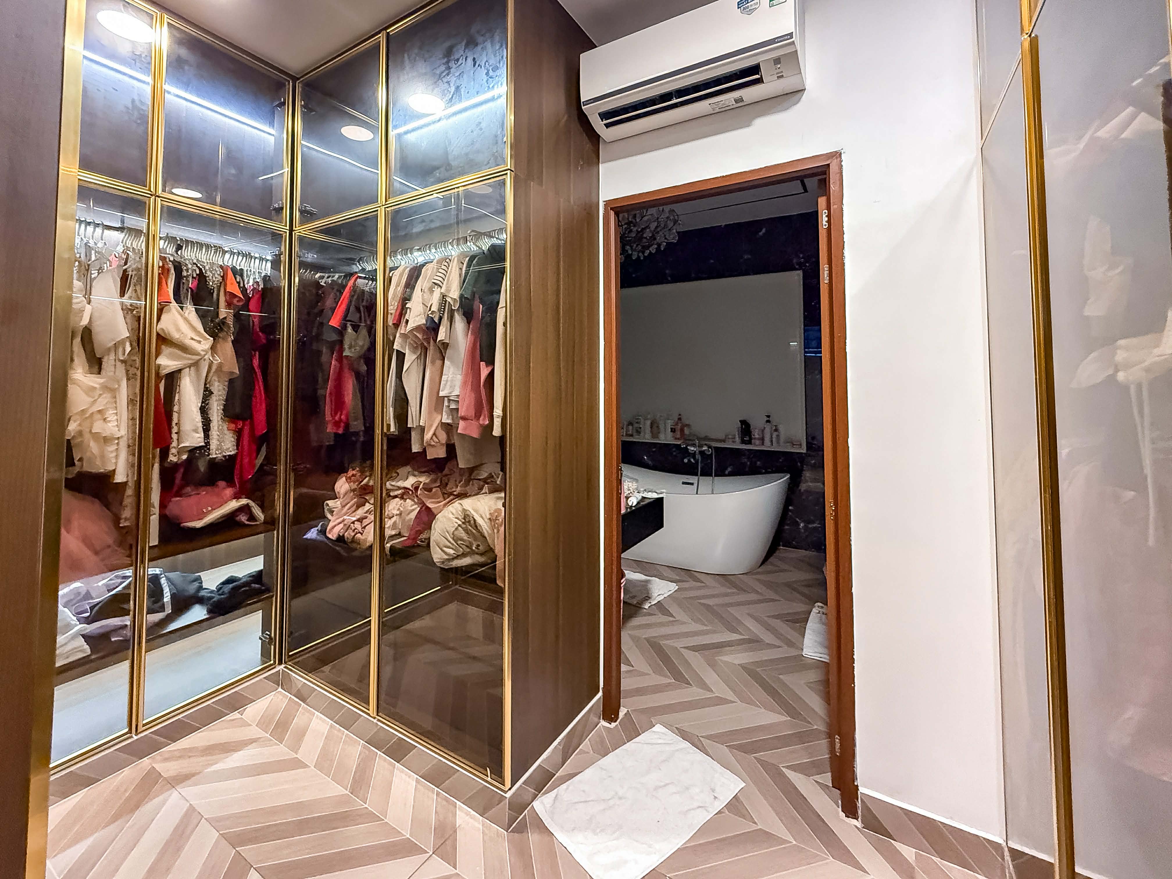 BIỆT THỰ NGHỈ DƯỠNG 310M² - 5 TẦNG THANG MÁY - HỒ BƠI - GARAGE - BÙI ĐÌNH TUÝ, BÌNH THẠNH 12