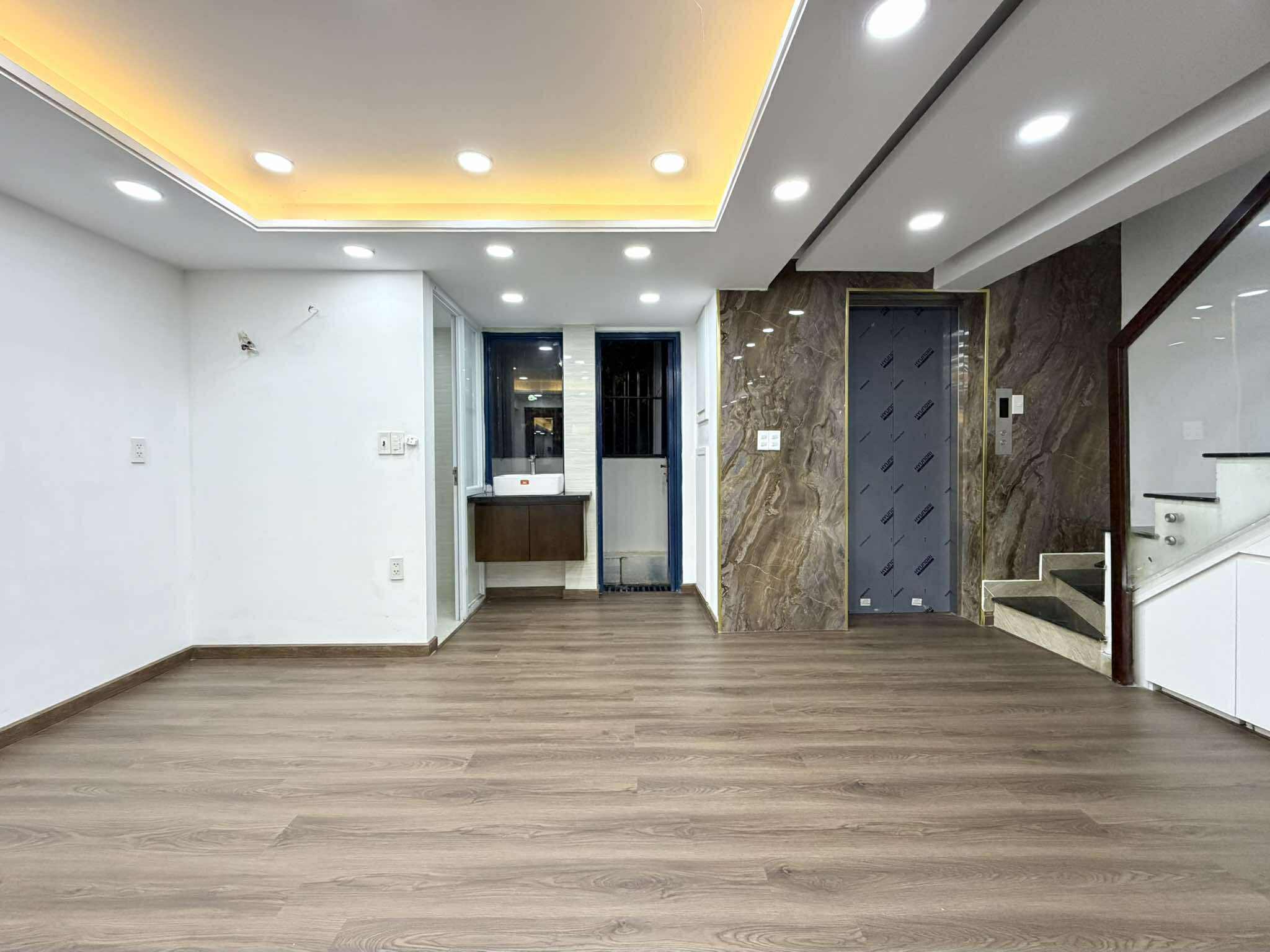 VILLA MẶT TIỀN PHÚ NHUẬN GIÁP NGUYỄN VĂN TRỖI - HẦM + 4 TẦNG THANG MÁY - 18.3 TỶ 13