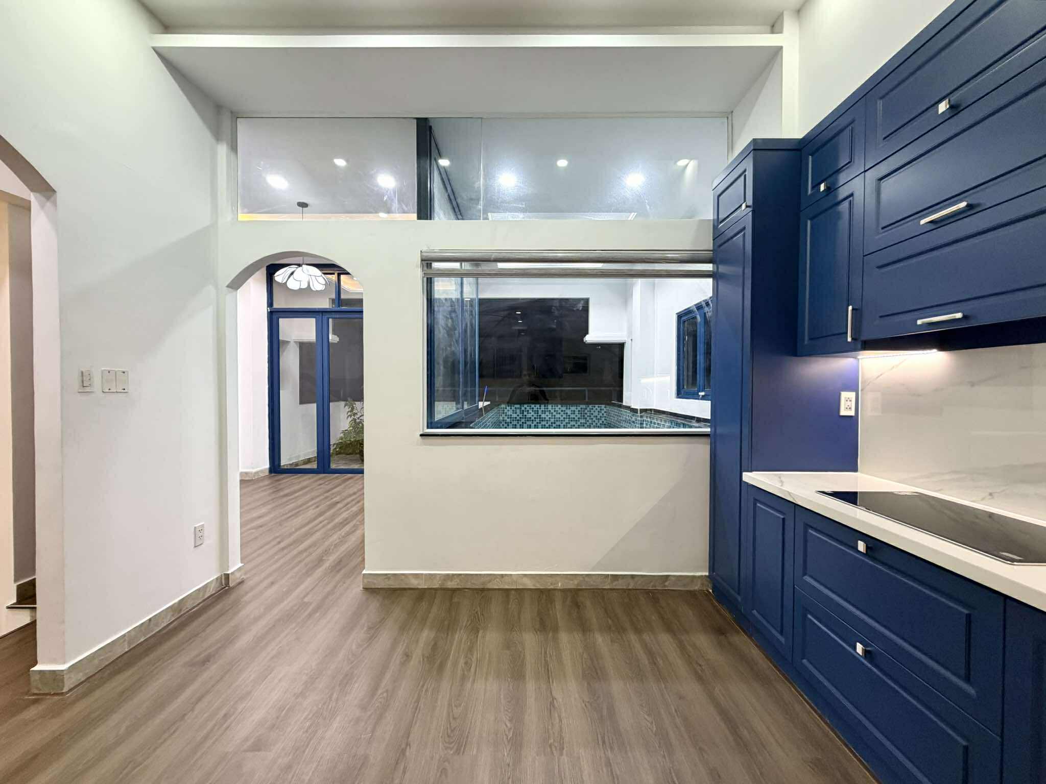 VILLA MẶT TIỀN PHÚ NHUẬN GIÁP NGUYỄN VĂN TRỖI - HẦM + 4 TẦNG THANG MÁY - 18.3 TỶ 7