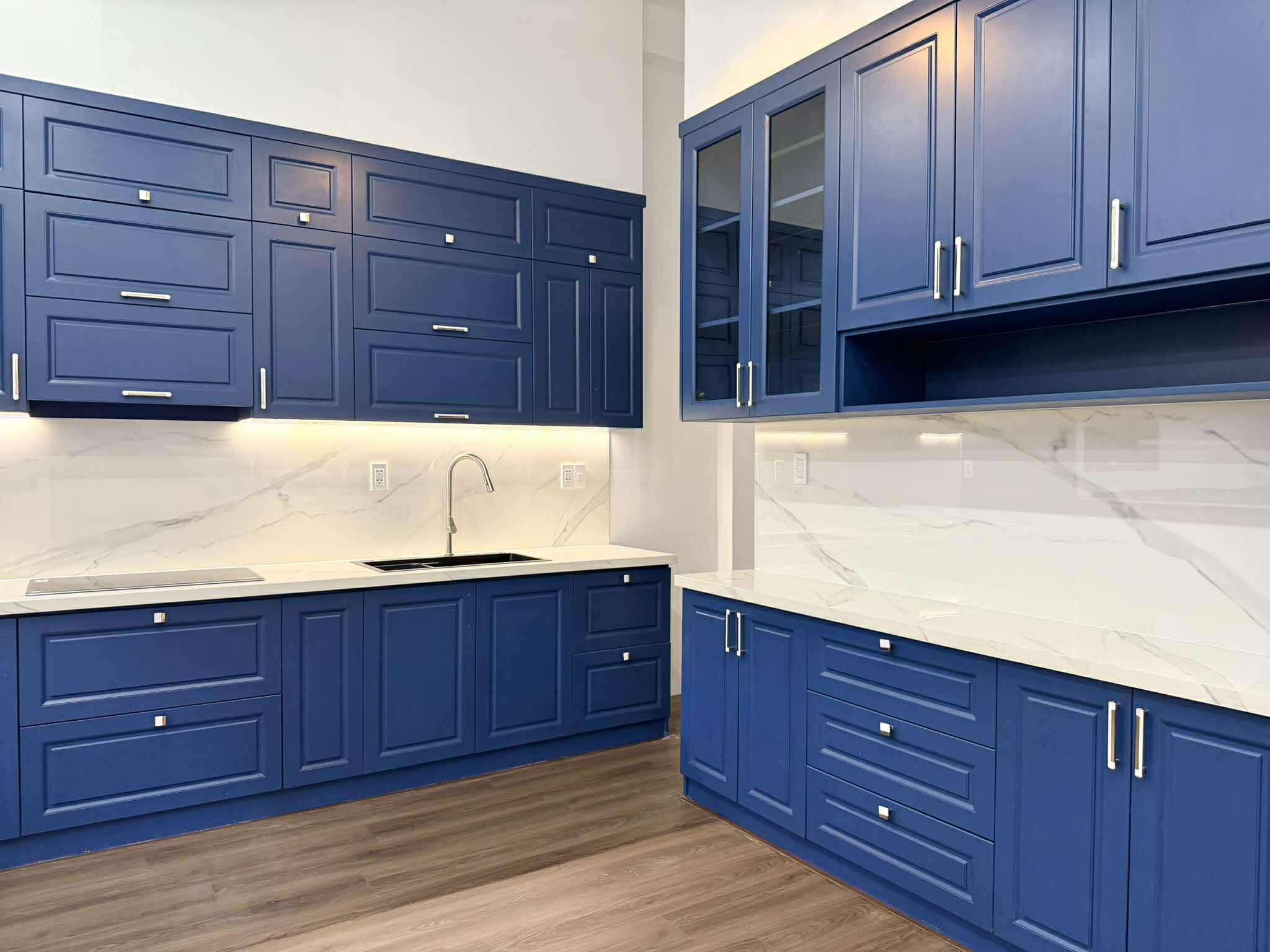 VILLA MẶT TIỀN PHÚ NHUẬN GIÁP NGUYỄN VĂN TRỖI - HẦM + 4 TẦNG THANG MÁY - 18.3 TỶ