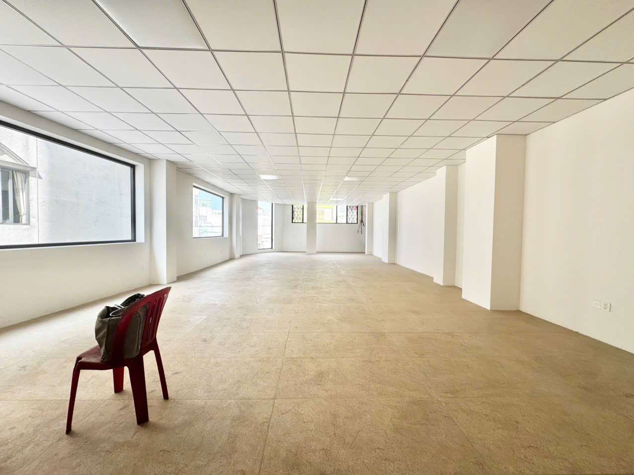 ĐỊNH CƯ GẤP BÁN NÊN GIẢM SỐC 17 TỶ - TOÀ NHÀ 3 MẶT TIỀN LÊ QUANG ĐỊNH 5