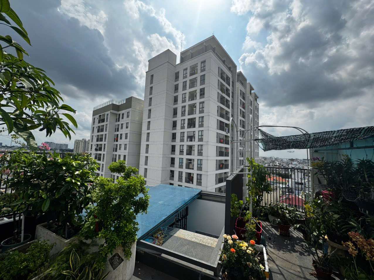 ĐỊNH CƯ GẤP BÁN NÊN GIẢM SỐC 17 TỶ - TOÀ NHÀ 3 MẶT TIỀN LÊ QUANG ĐỊNH 7