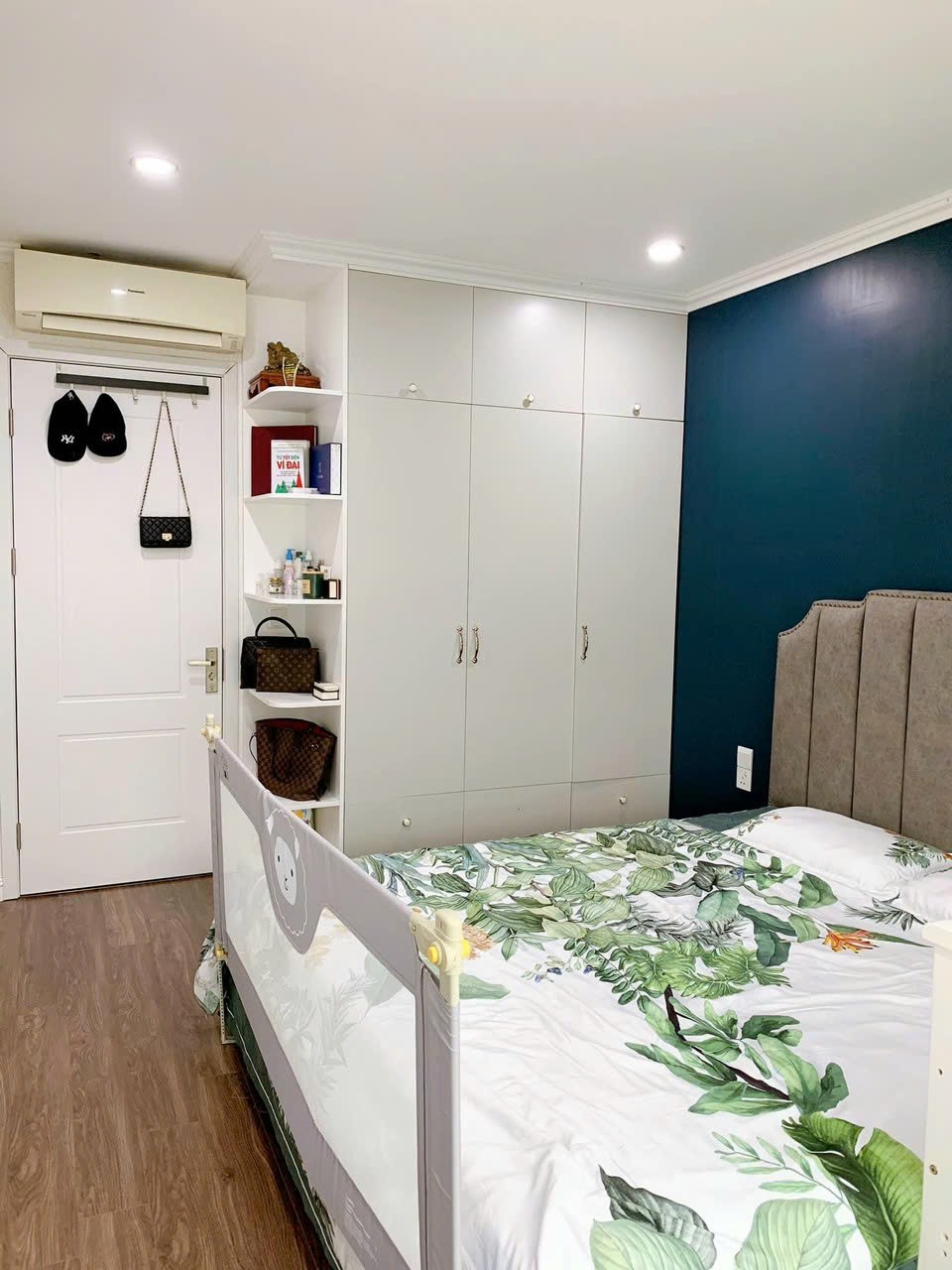 Bán căn hộ 2 ngủ dt 76m2 Seasons Avenue, full đồ, giá 7 tỷ 4