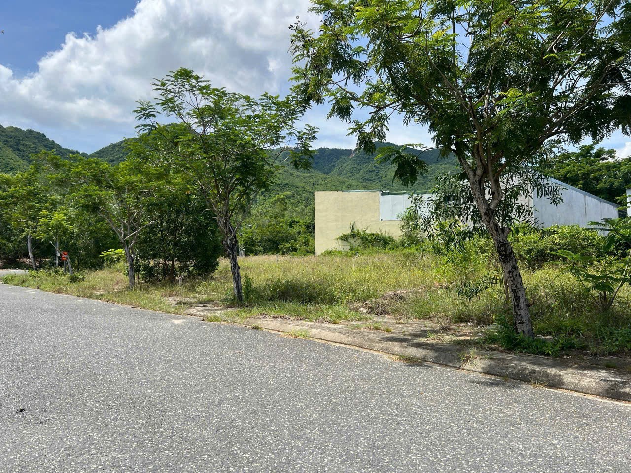 Bán lô đất đẹp Khu TĐC Đất Lành – Vĩnh Thái, đường 13m, gần Phong Châu – Giá tốt chỉ 3,3 tỷ! 3