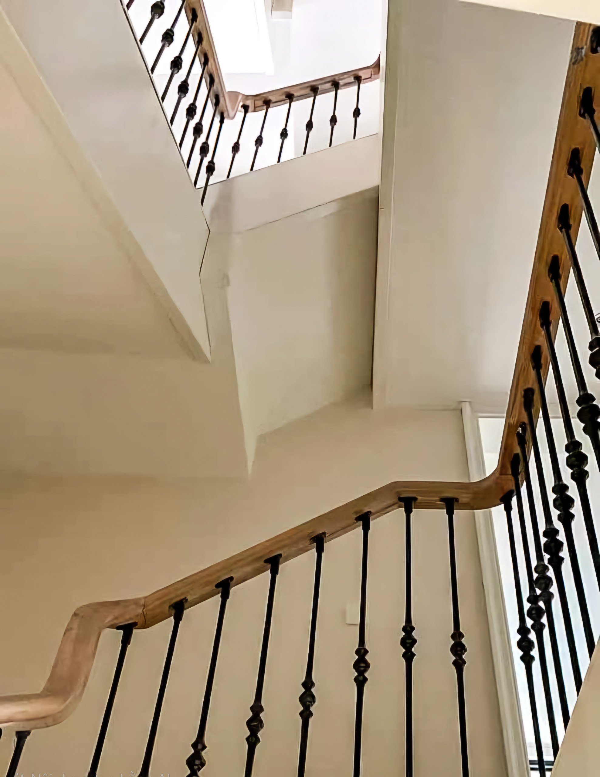 Cho thuê nhà đẹp, căn góc , thang máy,vỉa hè, 115m2- 4T, Đào Tấn_45 Tr 3