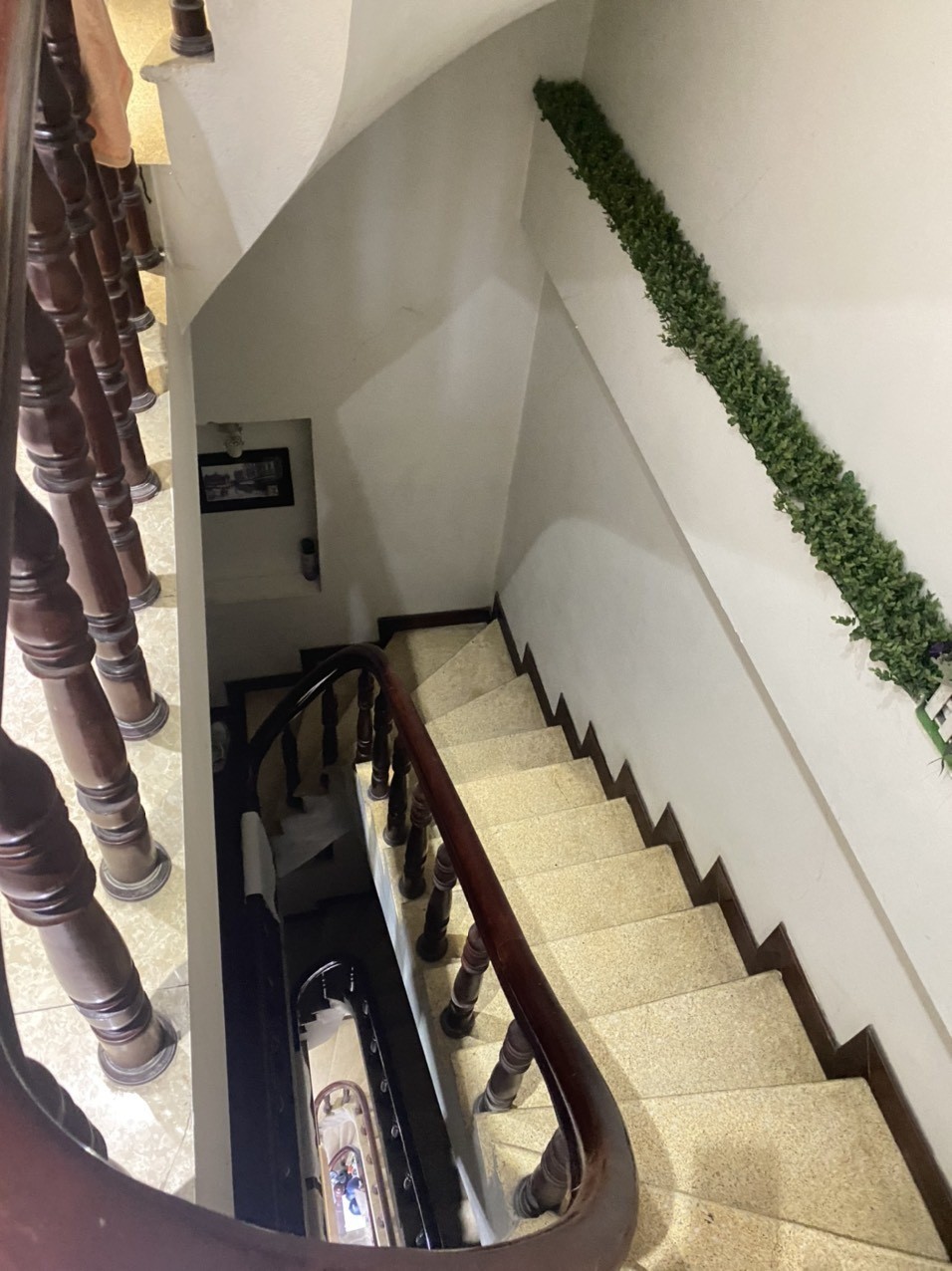 Nhà tôi cho thuê nhà hai cửa đi, mới ,vỉa hè, 117m2- 4T, Đào Tấn_44 Tr 3