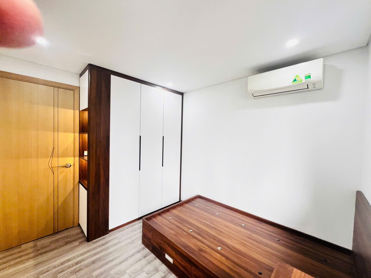 Bán nhanh căn hộ 3 ngủ Thống Nhất Complex dt 90m2, giá tốt 5