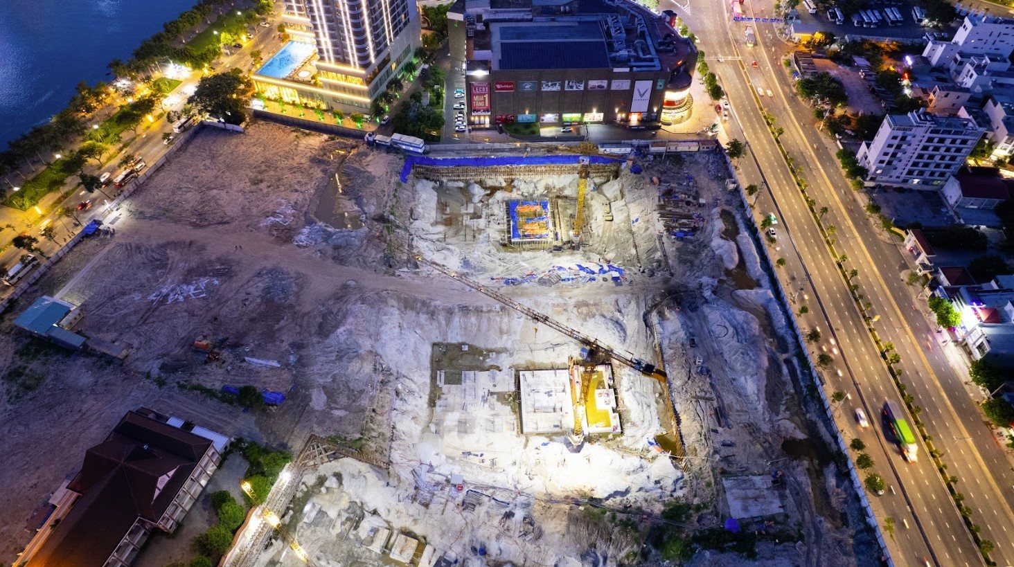 Căn góc 3PN T11  C6-1106 Capital Square 104,28m²  ~80,6tr/m²  2 mặt thoáng Đông–Nam  Giá từ 8,4 tỷ 5