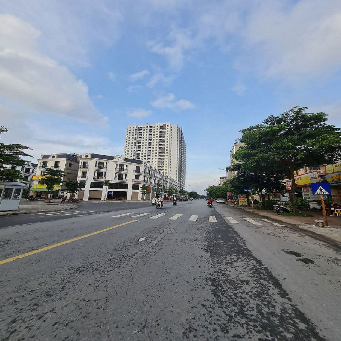 56m2 đất trung tâm Trâu Quỳ, Gia Lâm. Mt 4,4m, vuông vắn. 7 chỗ vào nhà giá tốt. Lh 0989894845 Bán