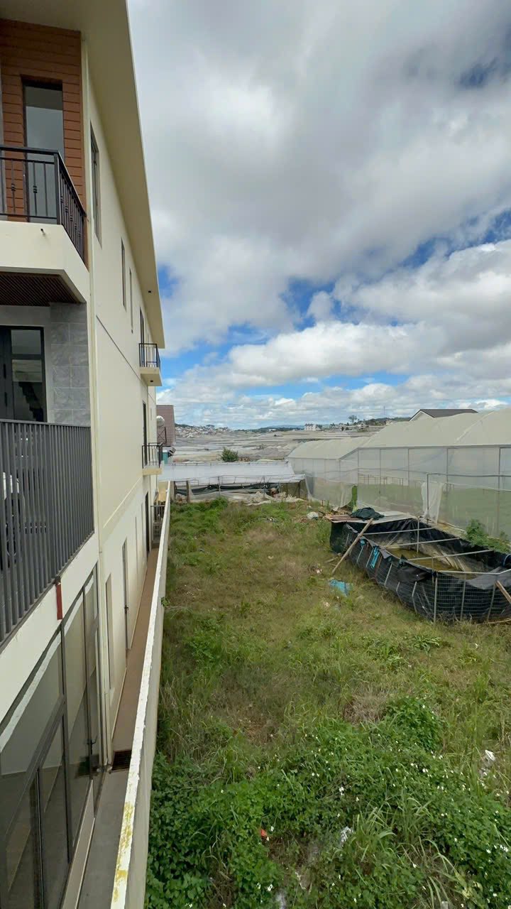 CẦN BÁN GẤP TRONG TUẦN LÔ ĐẤT BIỆT THỰ VIEW THOÁNG P. LÂM VIÊN - ĐÀ LẠT 308M2 GIÁ CHỈ 5.5 TỶ 2