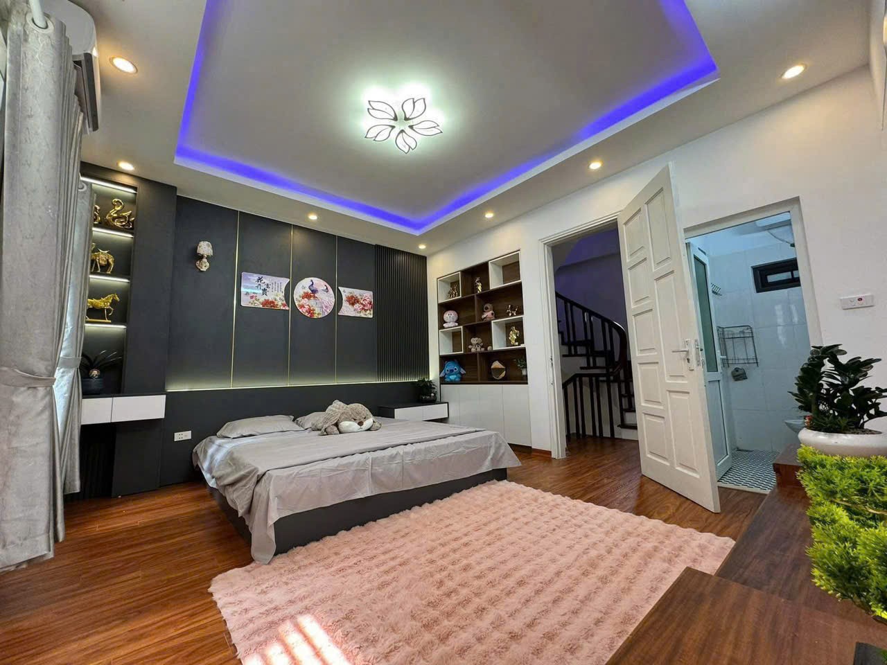 Cho thuê NHÀ ĐẸP - ĐỦ ĐỒ Trần Thái Tông, Cầu Giấy 38m x 6T giá 15.5 triệu, 20m ra ô tô 3