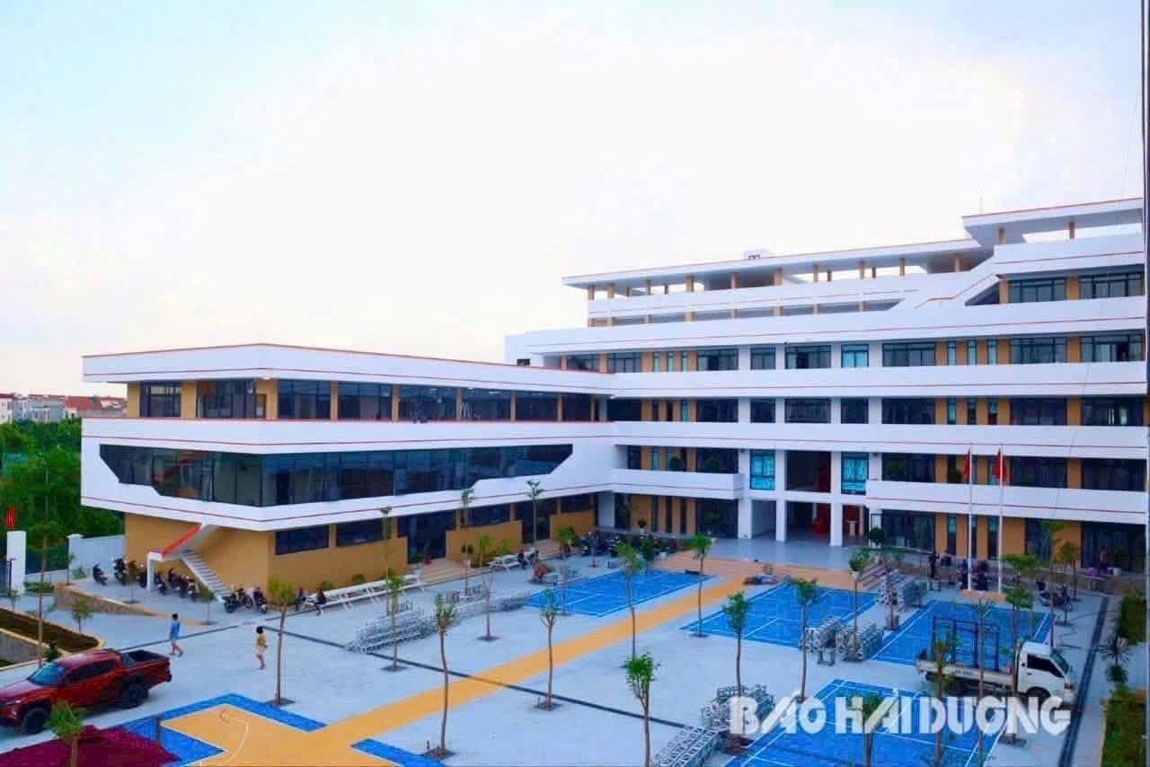 Bán đất lô góc ngõ 293 Nguyễn Lương Bằng, ph Thanh Bình, TP HD, 67.5m2, mt 4m, ngõ oto