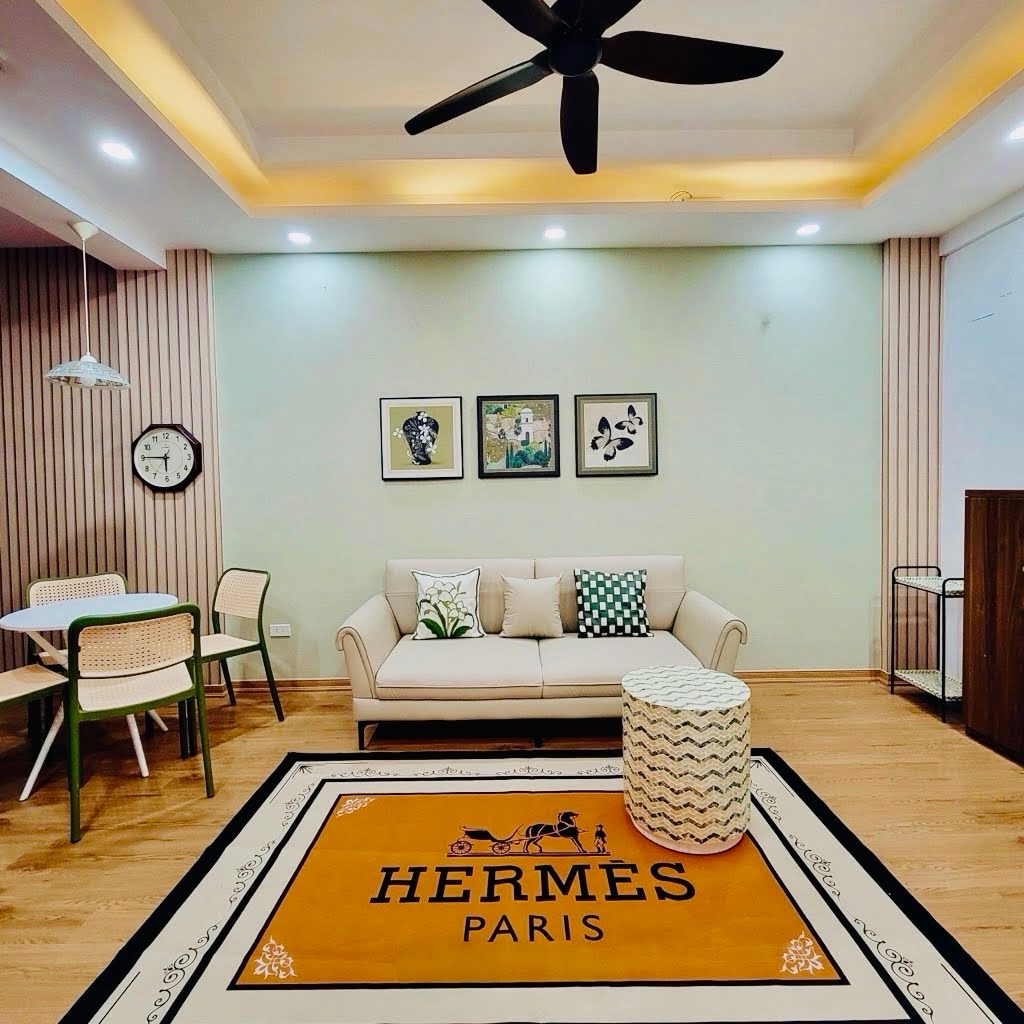 Bán căn CC siêu đẹp và hiếm Cầu Giấy, ô tô vào tận cửa 44m2 giá nhỉnh 3 tỷ