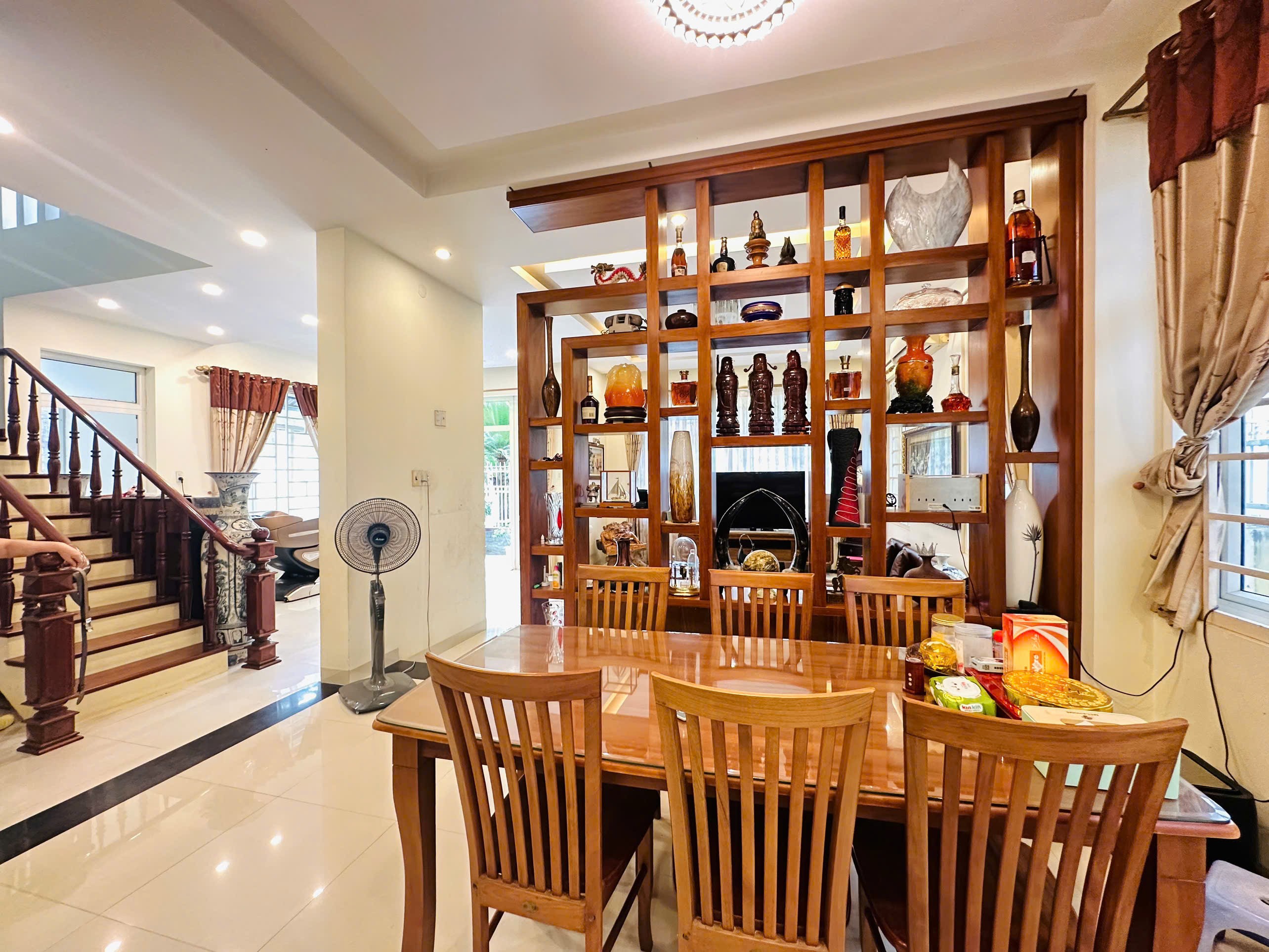 Căn Biệt Thự Xanh Mát, Rộng Rãi View Đối Diện Công Viên - Ngay Giữa Lòng KĐT Vĩnh Điềm Trung