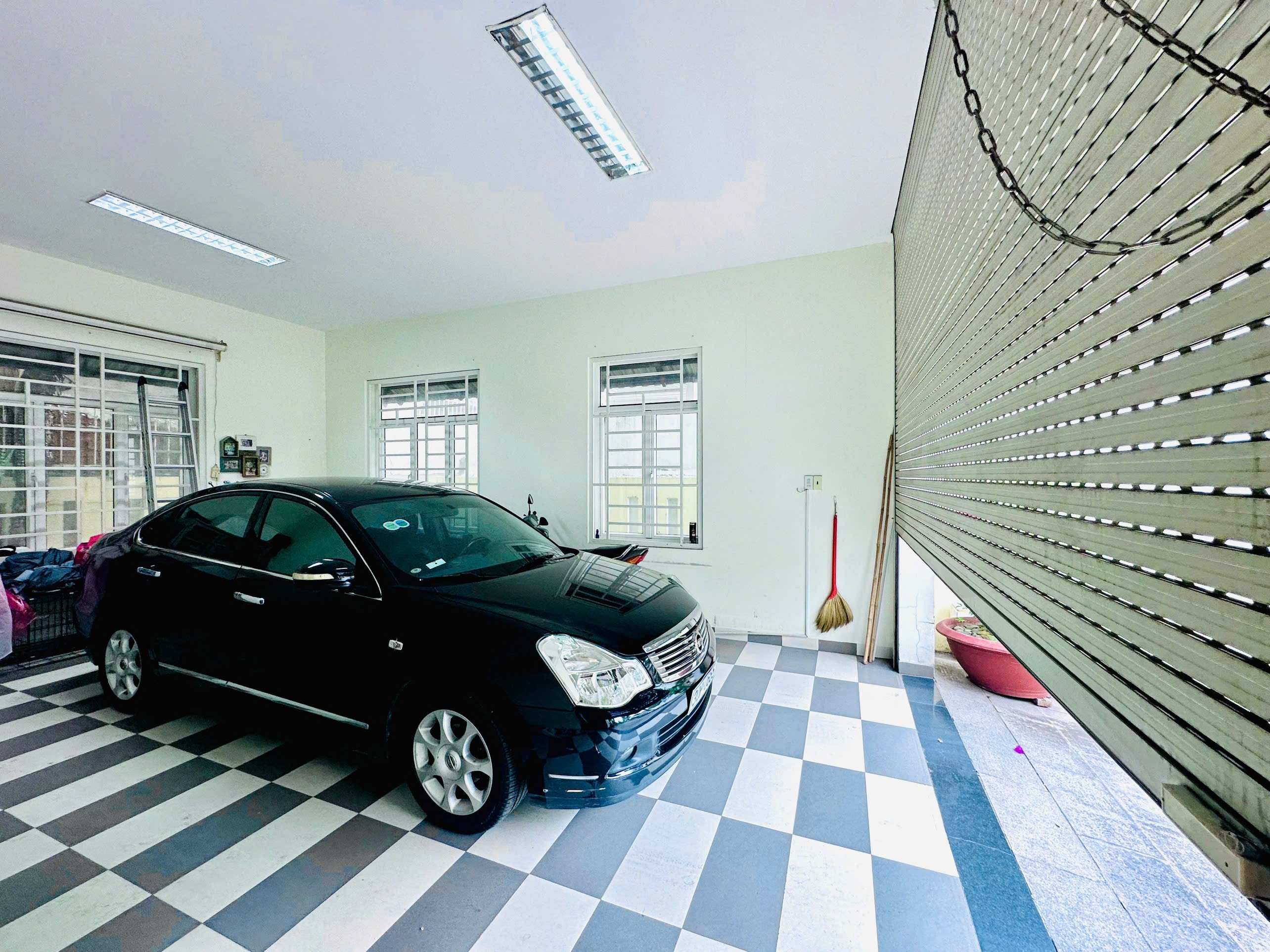 Căn Biệt Thự Xanh Mát, Rộng Rãi View Đối Diện Công Viên - Ngay Giữa Lòng KĐT Vĩnh Điềm Trung 2