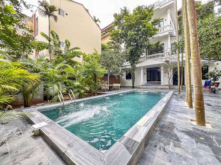 Cho thuê Biệt thự đường Tây Hồ, Phường Quảng An, Diện tích 500m², Giá 124.8 Triệu/tháng