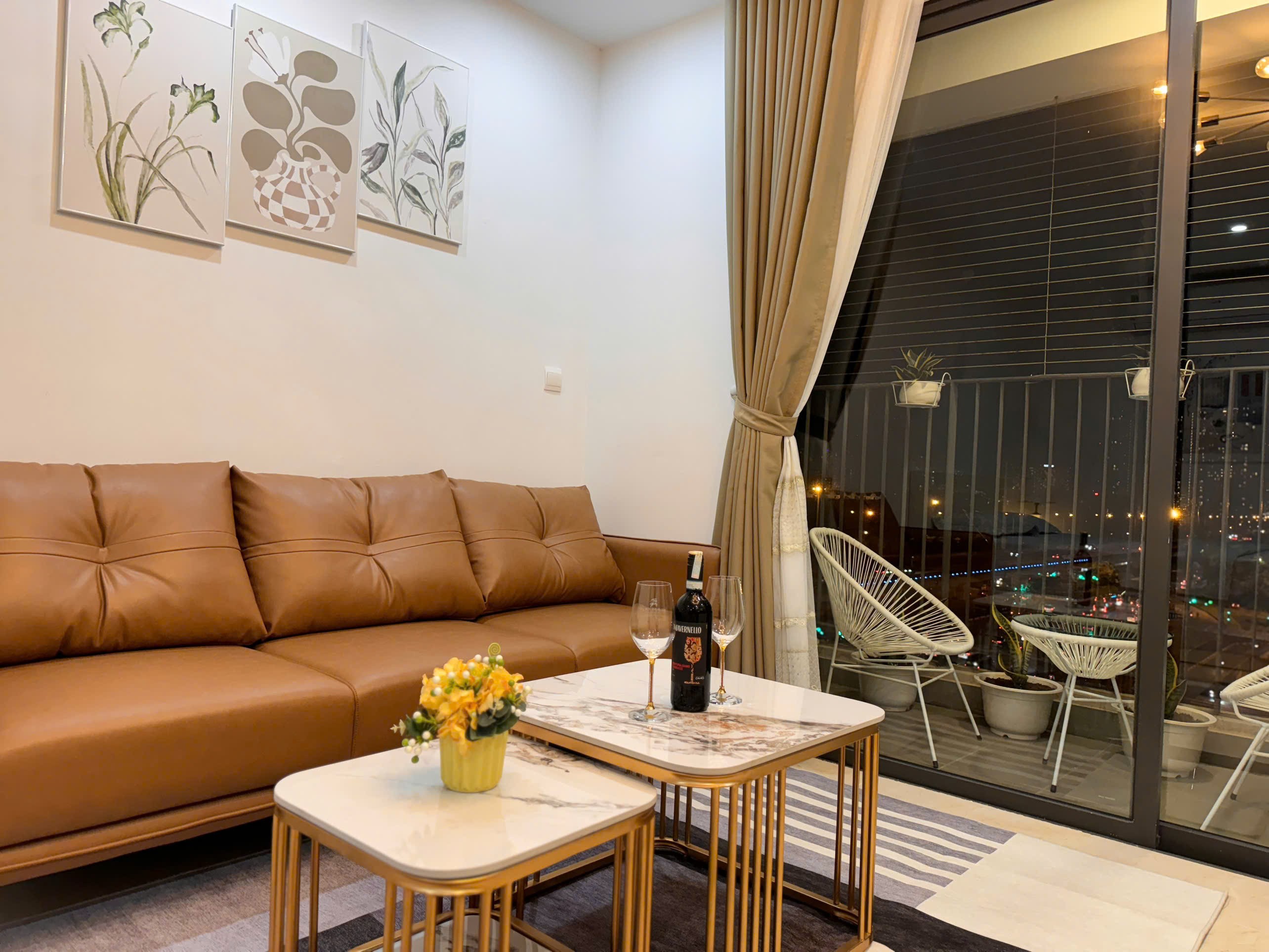 Vinhomes D'Capitale bán gấp căn hộ 1,5 ngủ, dt 53m2 giá tốt